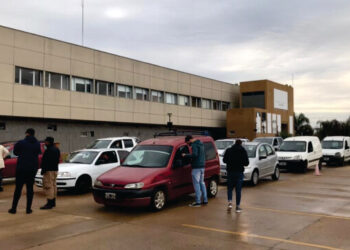 «No se vacunará a nadie que no traiga certificado médico»