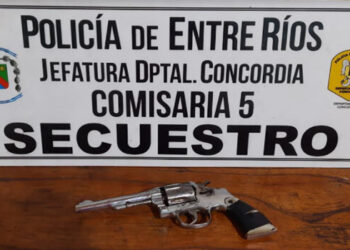 Aprehendido y secuestro de un arma de fuego