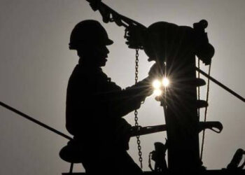 Imprevisto corte de luz deja sin el servicio a varias localidades