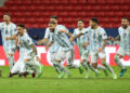 Martínez atajó tres penales, Argentina eliminó a Colombia y jugará con «VARsil» la final de la Copa América