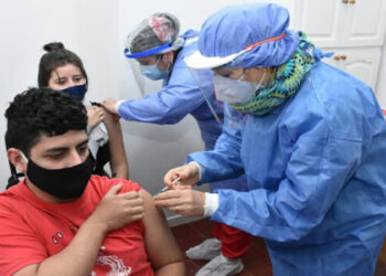 Cinco operativos simultáneos de vacunación