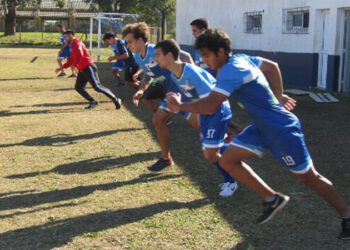 “El objetivo es buscar el ascenso”, remarcó el entrenador de fútbol del Club Salto Grande