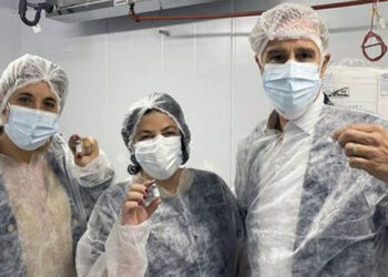 Carla Vizzotti aseguró que el primer millón de vacunas producidas en el país estará listo desde agosto