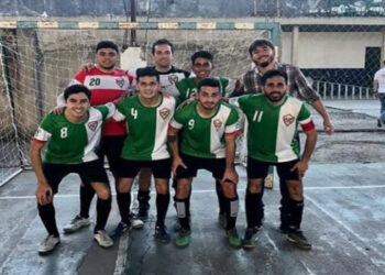 La Academia no afloja