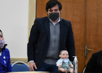 El Municipio y la Departamental de escuelas coordinan la implementación de muñecos inclusivos OLI