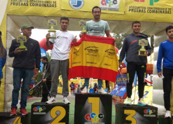 Francisco Bocanegra y Sabina Goyeneche inscribieron su nombre en la 1º edición de la Media Maratón «Lago Salto Grande»