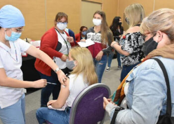 En Concordia continúan vacunado contra el covid-19 con primeras y segundas dosis