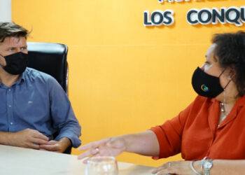 El Becario coordina con intendentes la organización presencial de su certamen cultural
