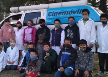 2300 personas disfrutaron del cinemóvil en escuelas rurales en el segundo semestre