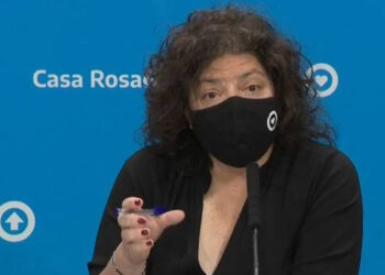 Cuáles son las cinco nuevas categorías de contagiados y cuántos días de aislamiento corresponden en cada caso