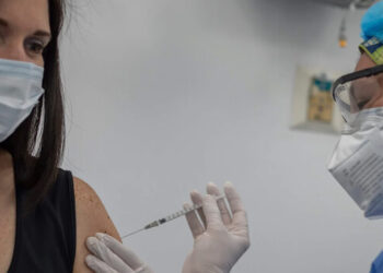 Habilitan la descarga del certificado digital de vacunación