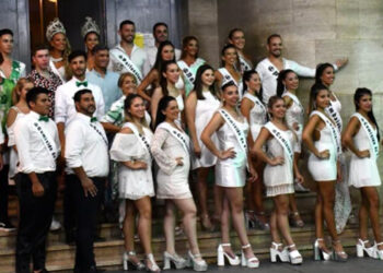 La comparsa Emperatriz presentó sus figuras para la edición 2022 del Carnaval de Concordia