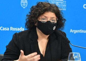 El Gobierno analiza si levantar el aislamiento en vacunados que sean contacto estrecho