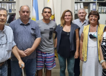 Familia polaca de visita por Concordia y Salto