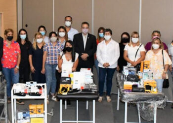 Nueva entrega de mobiliario, insumos y equipamiento a los centros municipales de salud