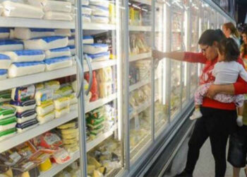 Inflación: una familia necesitó casi 90 mil pesos para no estar debajo de la línea de pobreza