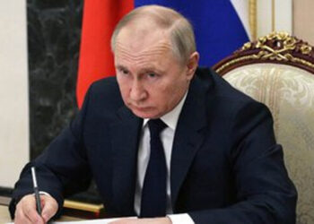 Vladimir Putin amenazó a los países que apoyen a Ucrania con “ataques relámpagos”