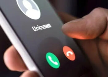 El peligroso virus informático que se filtra en llamadas telefónicas para conseguir datos bancarios