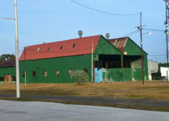 ACLARACIÓN SOBRE EL USO DE LOS GALPONES PARA LAS CARROZAS DE LOS ESTUDIANTES