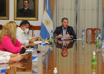 El gobierno convocó a los gremios docentes para una reunión el viernes