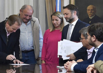 Bordet: “Mejorar la calidad educativa trasciende cualquier color político”