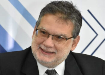 Francolini: “ni demagogia, ni padrinazgos ni autoritarismo: hay que gobernar para la gente”