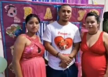 Sus novias están embarazadas y decidió celebrar los dos baby shower en la misma fiesta