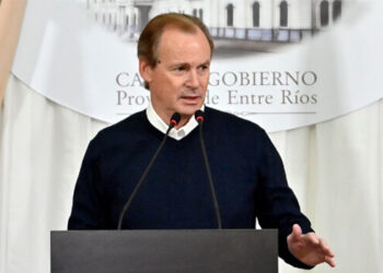 Bordet detalló las medidas que tomó Entre Ríos para combatir los incendios y adelantó las estrategias a futuro