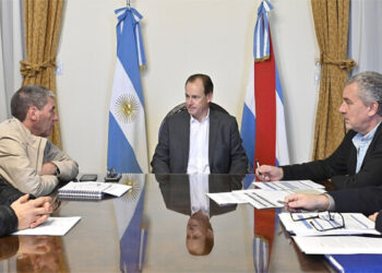 El presupuesto 2023 no prevé endeudamiento y fortalecerá la obra pública, la salud y la educación