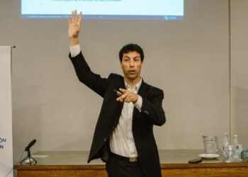 Esteban Domecq expuso en Concordia sobre actualidad económica