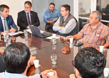 Los colectiveros y la municipalidad acuerdan una agenda de trabajo conjunto