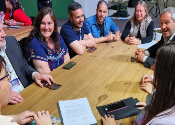 La provincia firmó convenios estratégicos en el marco de la FIT