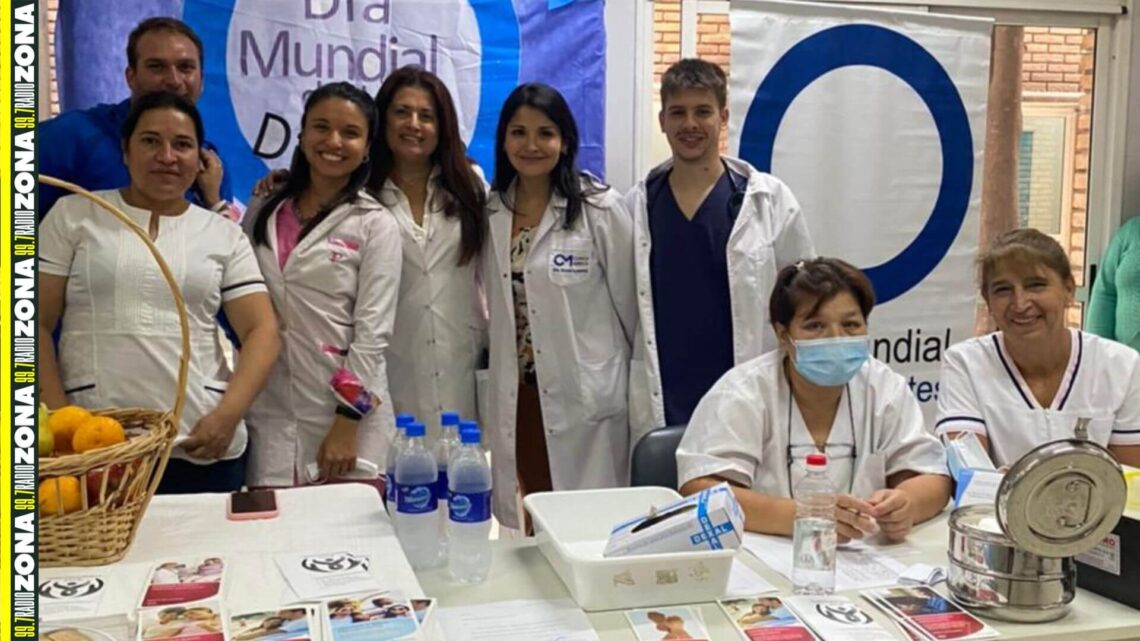 El Hospital Masvernat se iluminó de azul por el Día Mundial de la Diabetes