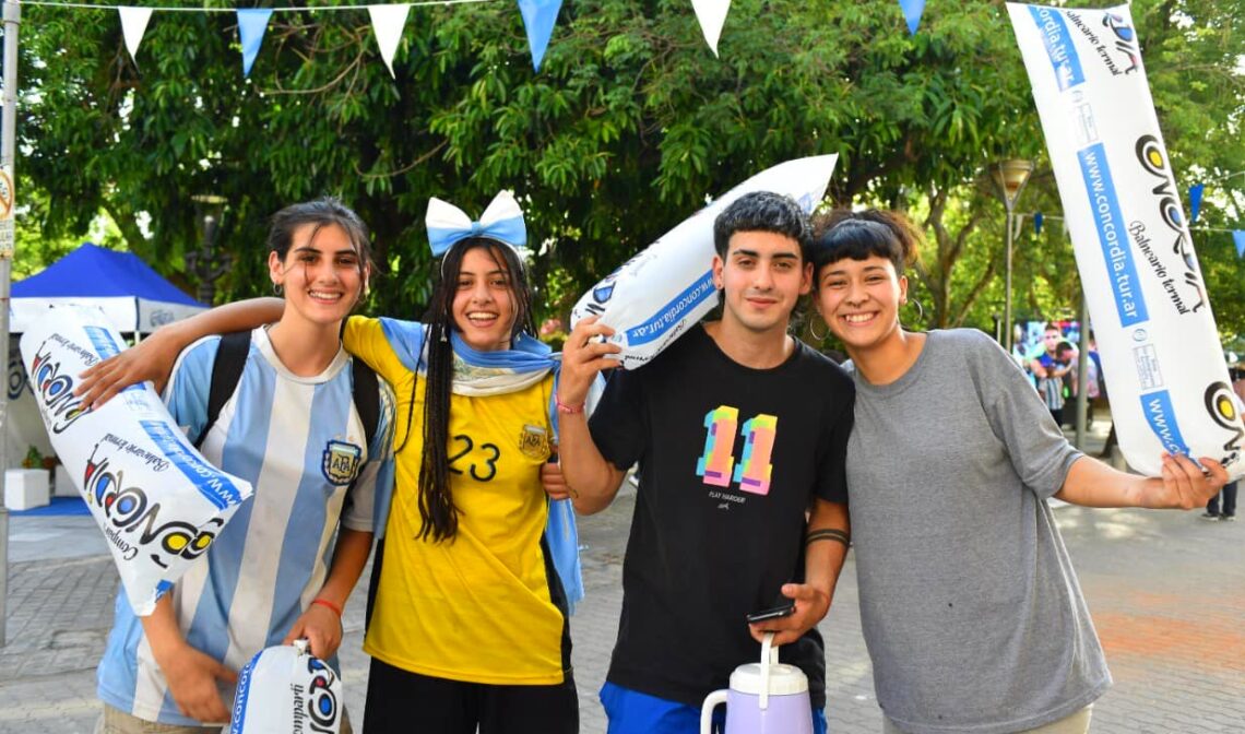 ARGENTINA – CROACIA: PANTALLA GIGANTE EN PLAZA 25 DE MAYO PARA ALENTAR A LA SELECCIÓN