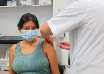 REFUERZAN LAS CAMPAÑAS DE VACUNACIÓN EN LOS CENTROS DE SALUD MUNICIPALES