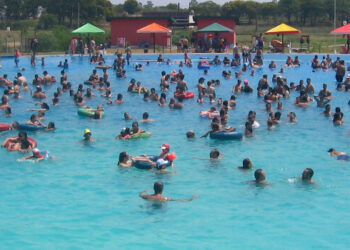 Federación vuelve a disfrutar de un fin de semana con la ciudad colmada de turistas