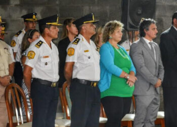 El Intendente Bravo presente el acto por el ascenso del Personal de la Departamental de Policía Federación