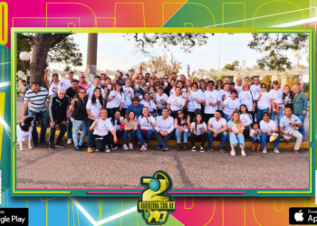 La precandidata a Viceintendenta Griselda Di Lello recorrió la Costanera conversando con los vecinos