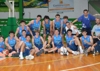 La U19 de Ferro se coronó en el local