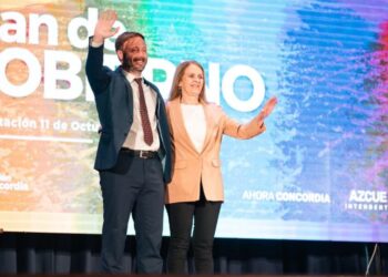 Acto de asunción del Intendente Francisco Azcué