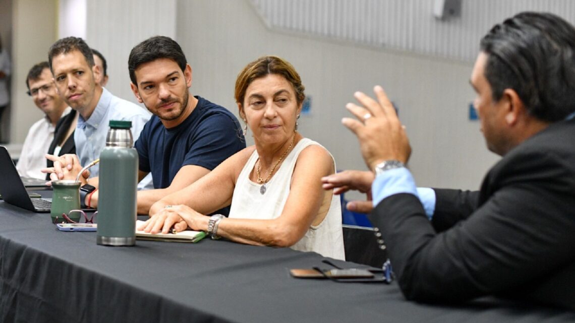 El gobierno provincial regularizó la deuda por mala liquidación a los docentes entrerrianos