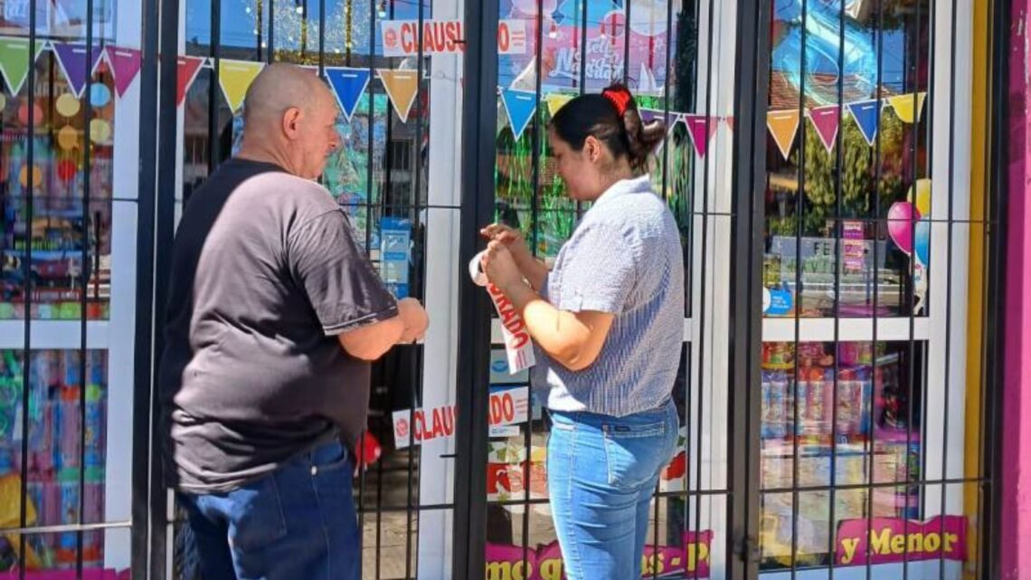 La municipalidad clausuró un local de venta de pirotecnia