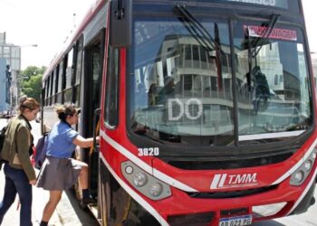 La provincia cumple con el pago de los fondos y está al día con las empresas de colectivos