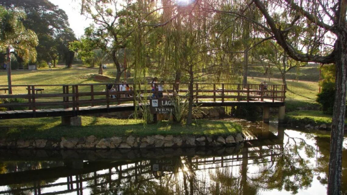 Turismo: advierten por una caída de reservas en destinos de la costa del Uruguay