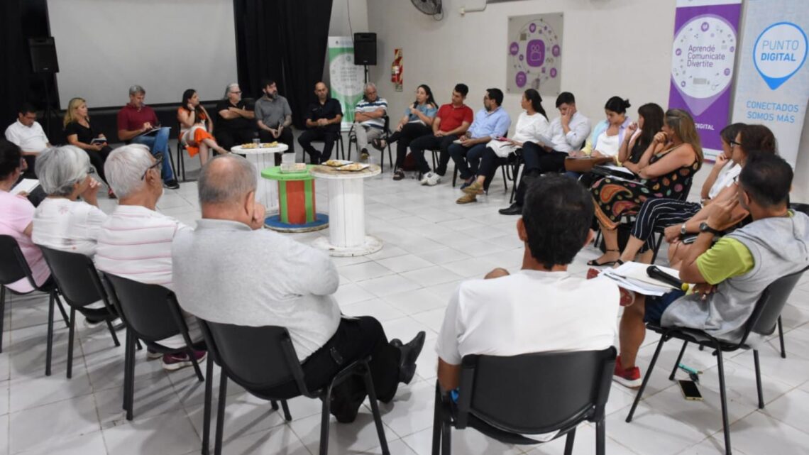Desarrollo Humano proyecta un trabajo integral con los barrios cercanos al Polideportivo Víctor Oppel