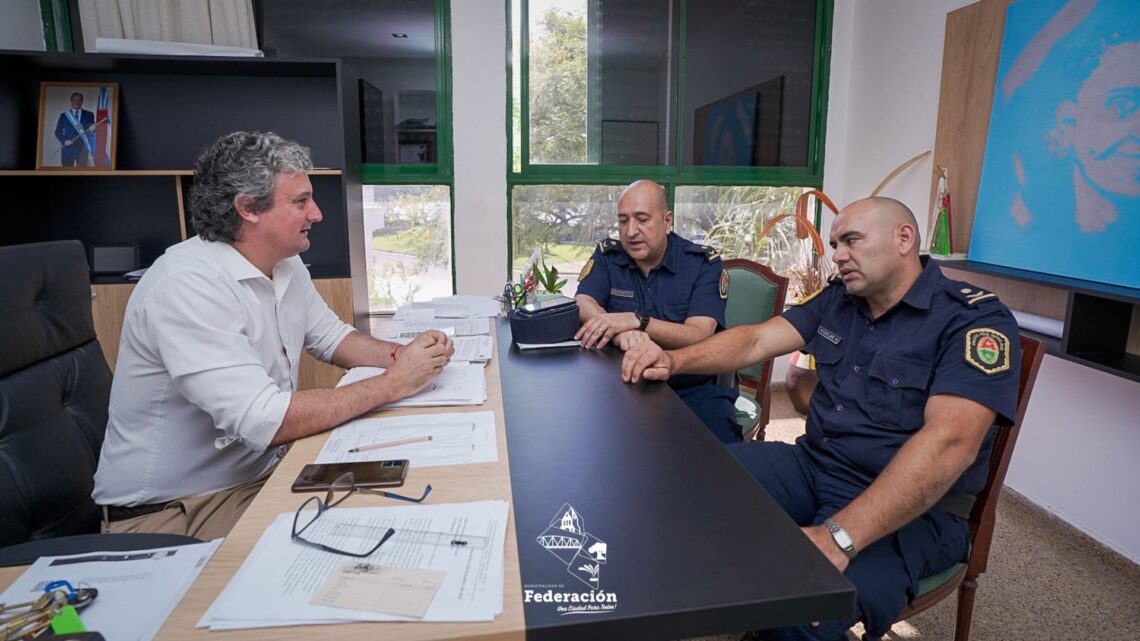 El Intendente Bravo recibió a los nuevos Jefes de la Policía