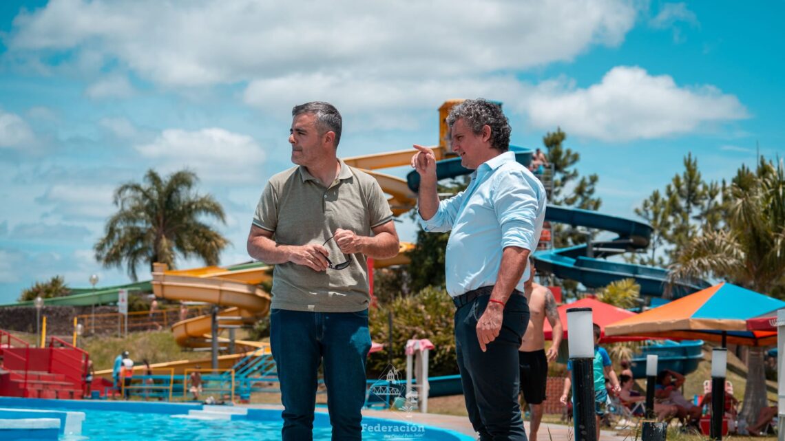 El Intendente Bravo recorrió el Parque Acuático junto a Secretario de Turismo Marozzini