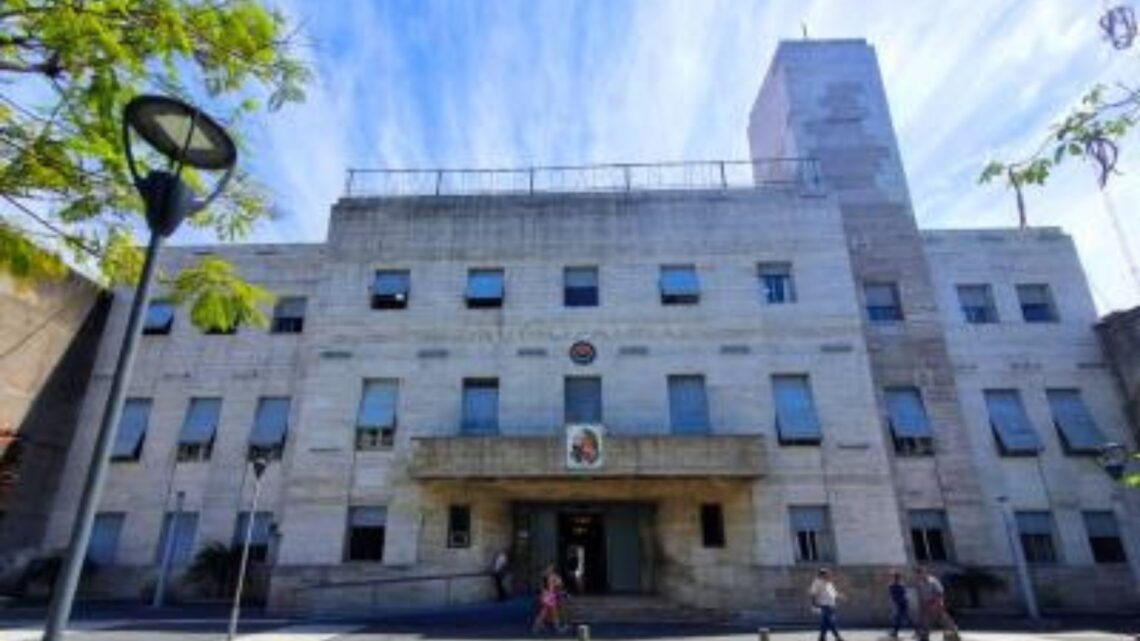 La UOEMC solicitó al intendente Azcue recomposición salarial en sintonía con la inflación y un bono