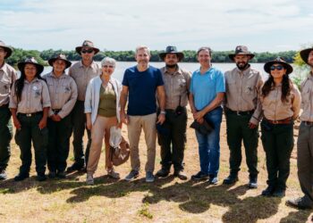 Frigerio y Gilbert Butler inauguraron la base operativa del parque provincial sobre islas del río Uruguay