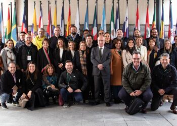 La provincia gestiona financiamiento educativo en organismos internacionales